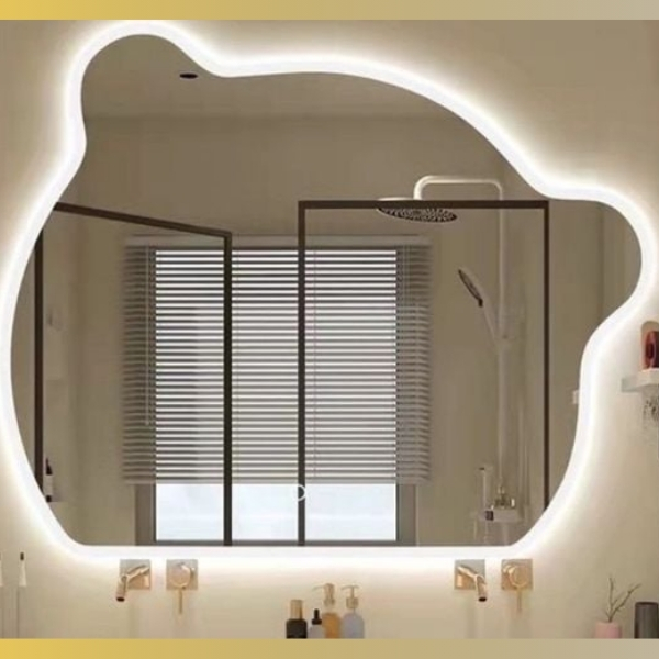 Gương Đèn Led Cảm Ứng Hình Gấu 80x60cm